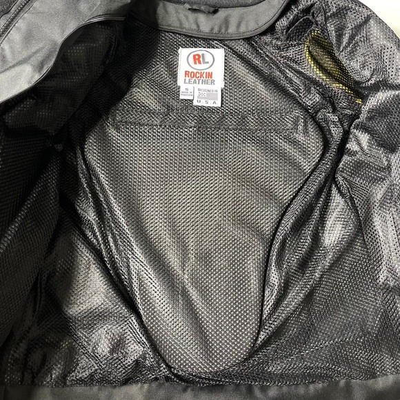 Women's All-Season Biker Jacket, Armored,Waterproof, Air Vent Zippers, Small - Picture 6 of 9